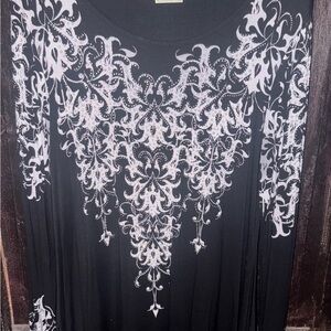 Vocal Black Sleeveless Sheath Tunic